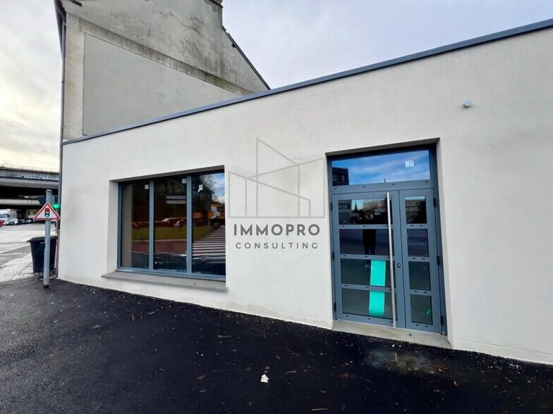 Local commercial dans Évreux à vendre - Photo de l’immeuble – Image 2 sur 4