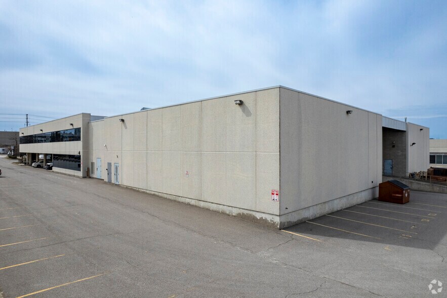 2820 14th Ave, Markham, ON à louer - Photo de l’immeuble – Image 3 sur 6