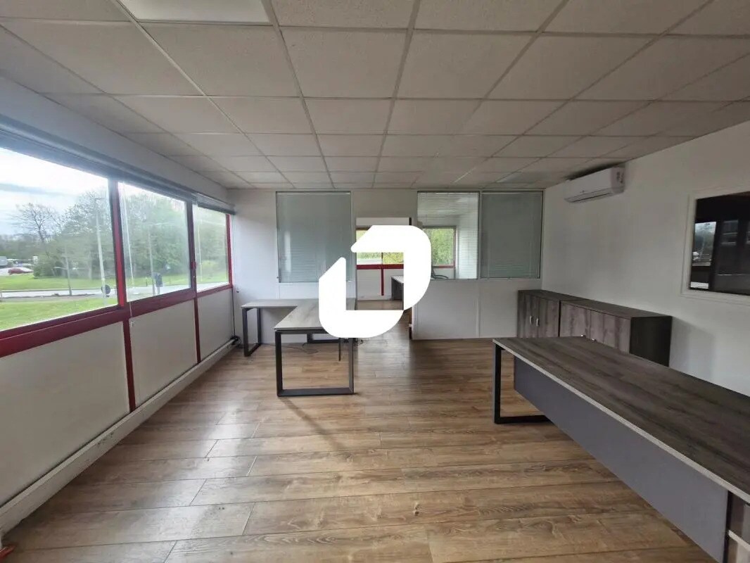 Local d’activités dans Collégien à louer Photo intérieure– Image 1 sur 14