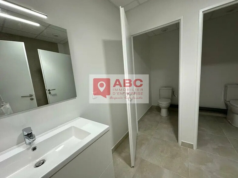 Bureau dans Montpellier à louer - Photo de l’immeuble – Image 3 sur 5