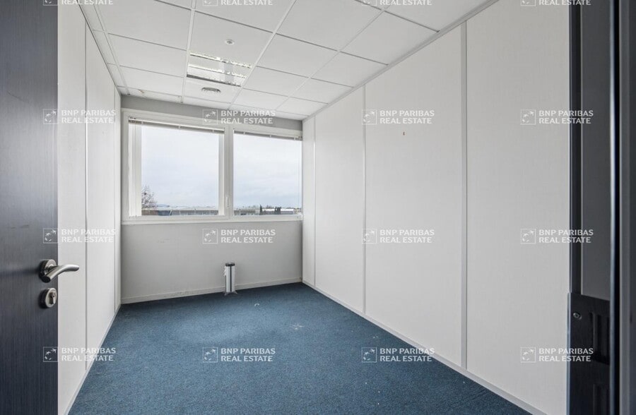Bureau dans Marignane à louer - Photo intérieure – Image 2 sur 22