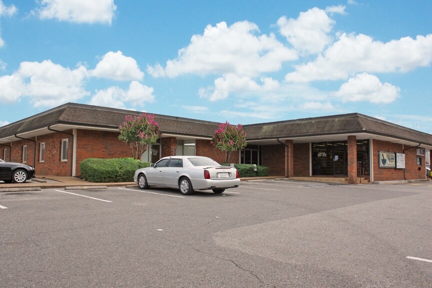 920 Estate Dr, Memphis, TN à vendre - Photo de l’immeuble – Image 2 sur 3