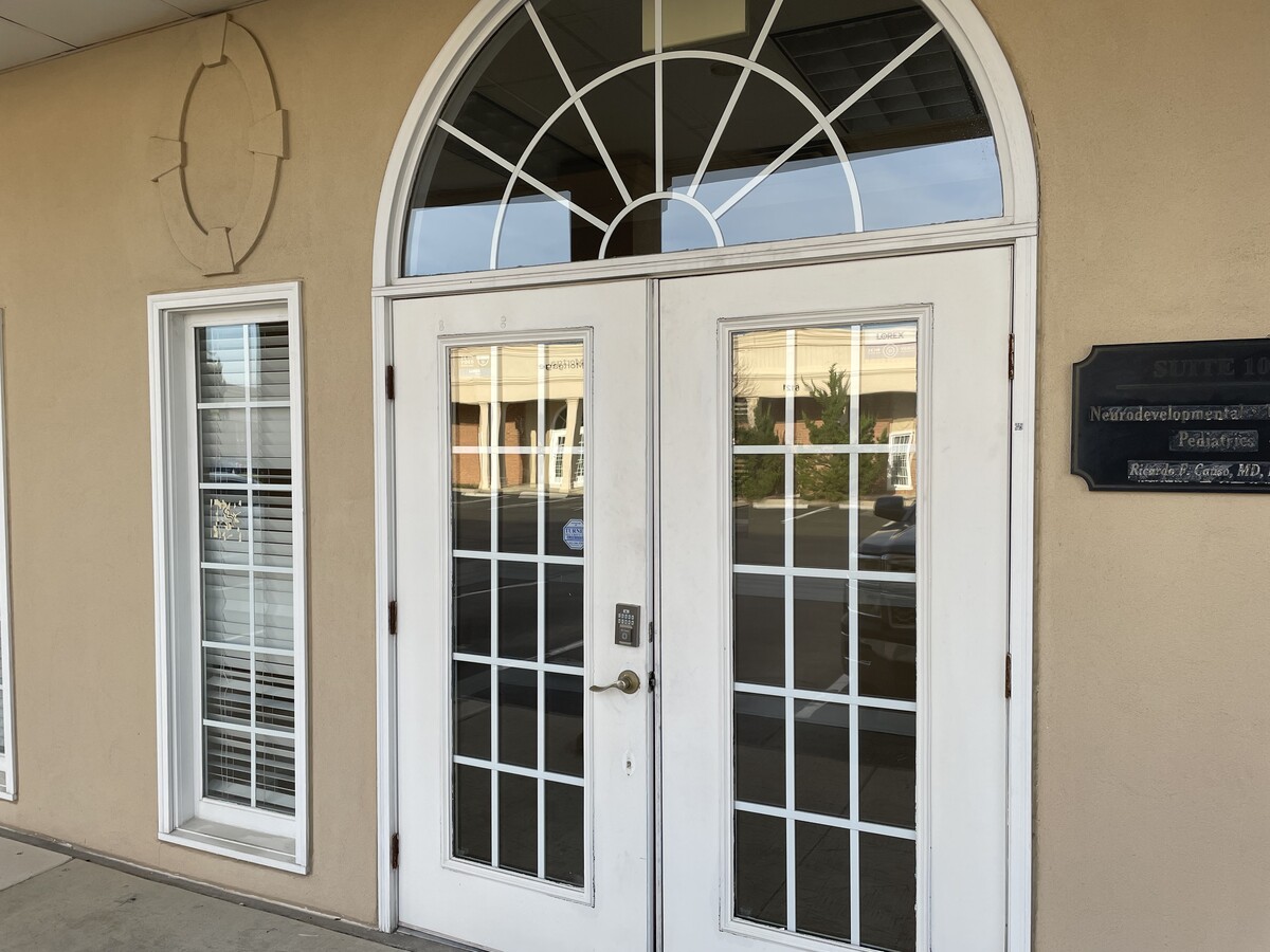 6131 Shallowford Rd, Chattanooga, TN 37421 - Lot 103 -  - Photo intérieure - Image 1 of 21