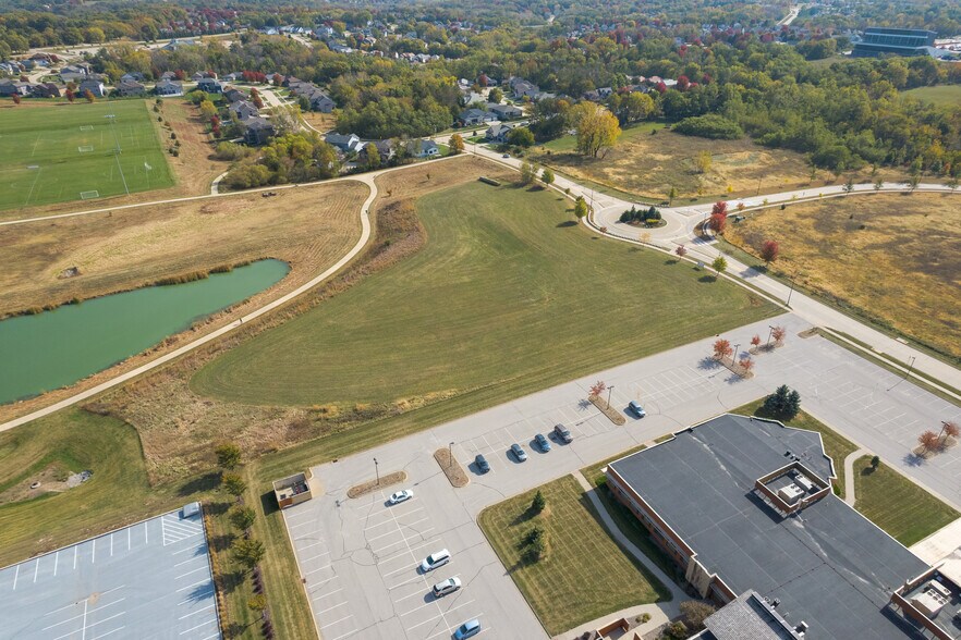 Ridgeway, Coralville, IA à vendre - Photo de l’immeuble – Image 2 sur 7