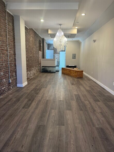 4 Winans St, East Orange, NJ à louer - Photo intérieure – Image 3 sur 6