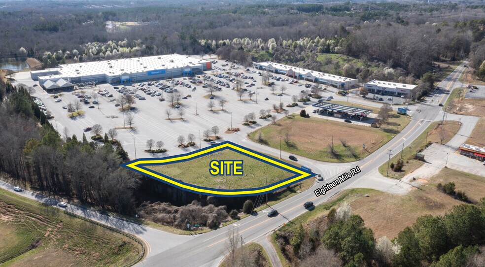 1298 Eighteen Mile Rd, Central, SC à vendre - Photo de l’immeuble – Image 1 sur 4