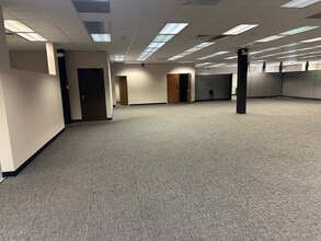 2351 Whirlpool St, Niagara Falls, NY à louer Photo intérieure– Image 1 sur 9