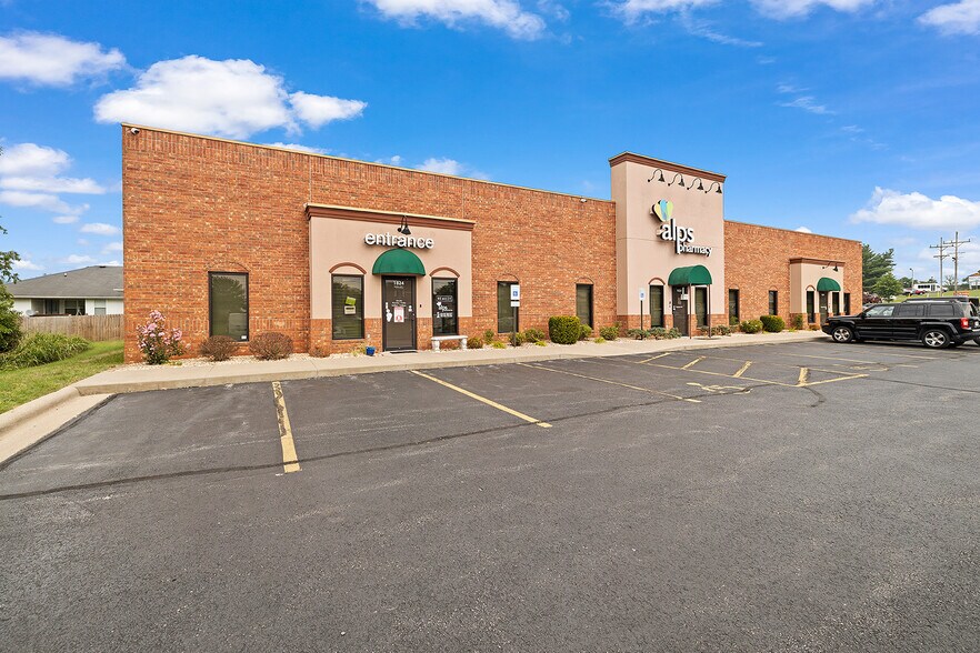 1824 N Hwy CC, Nixa, MO à louer - Photo de l’immeuble – Image 1 sur 53
