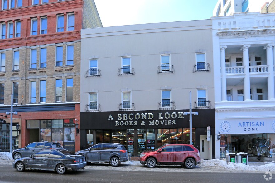 27-35 King St W, Kitchener, ON à louer - Photo de l’immeuble – Image 2 sur 3