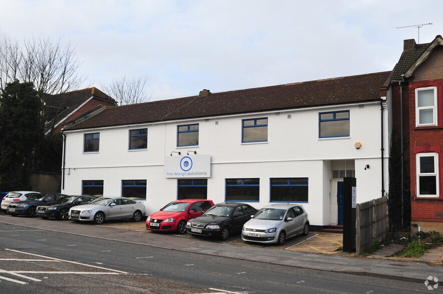 152-154 London Rd, Greenhithe à vendre - Photo de l’immeuble – Image 3 sur 4