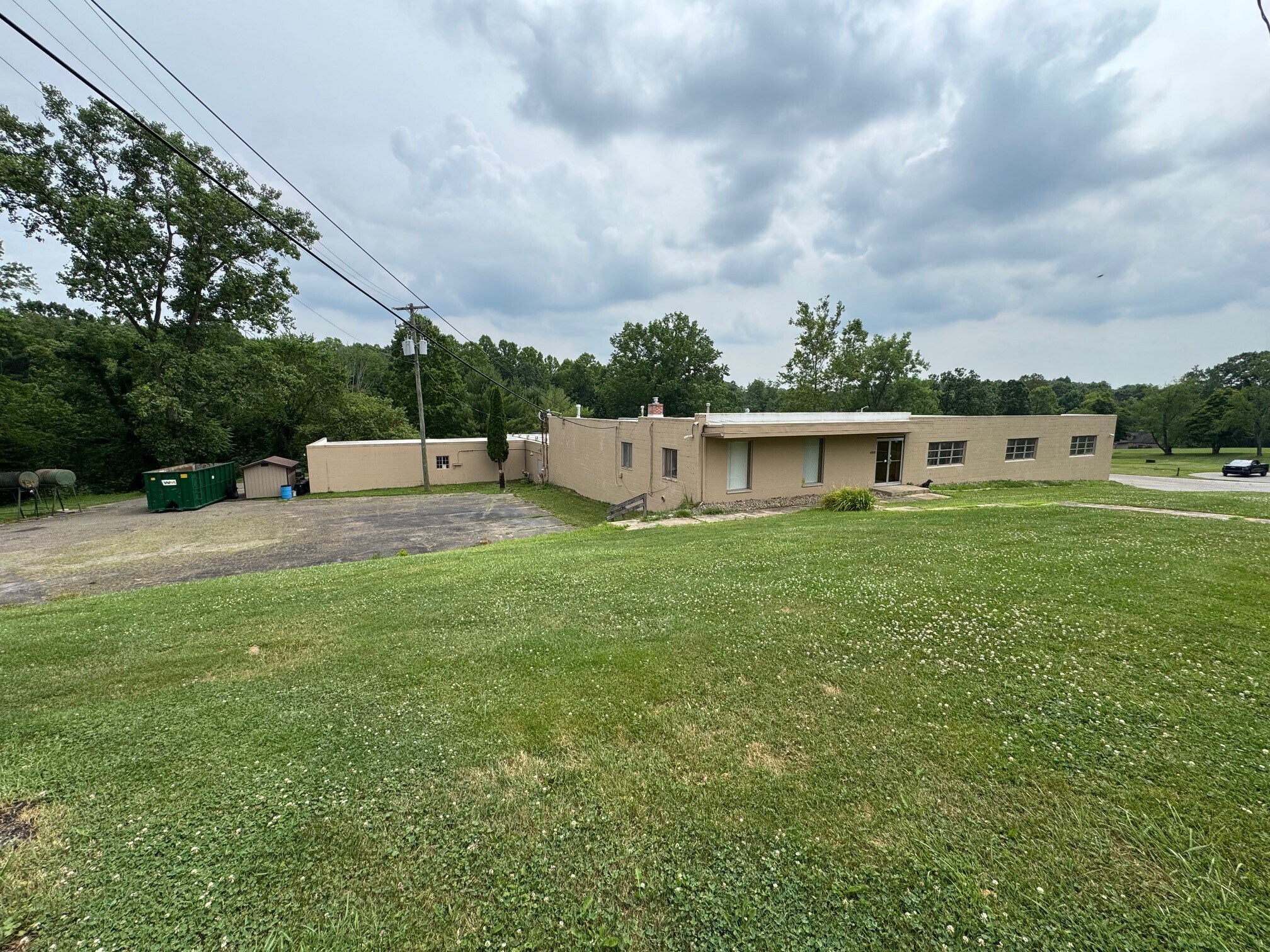 4020 Bellaire Ln, Peninsula, OH à louer Photo de l’immeuble– Image 1 sur 9