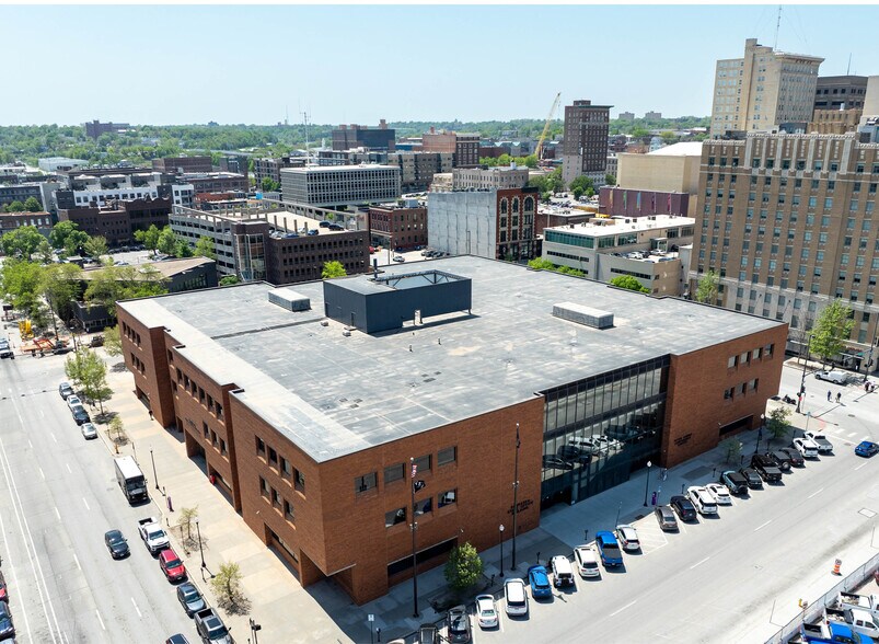 1313 Farnam St, Omaha, NE à vendre - Photo de l’immeuble – Image 2 sur 14