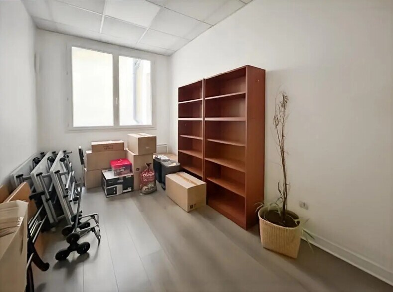 Bureau dans Paris à louer - Photo de l’immeuble – Image 3 sur 7