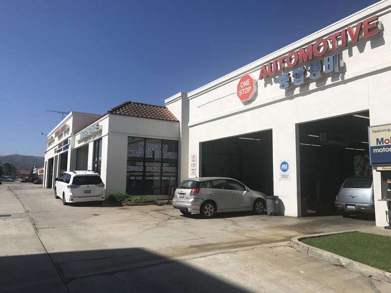 18955 Labin Ct, Rowland Heights, CA à louer - Photo de l’immeuble – Image 2 sur 5