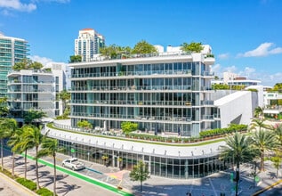 801 S Pointe Dr, Miami Beach, FL à louer Photo de l’immeuble– Image 2 sur 12