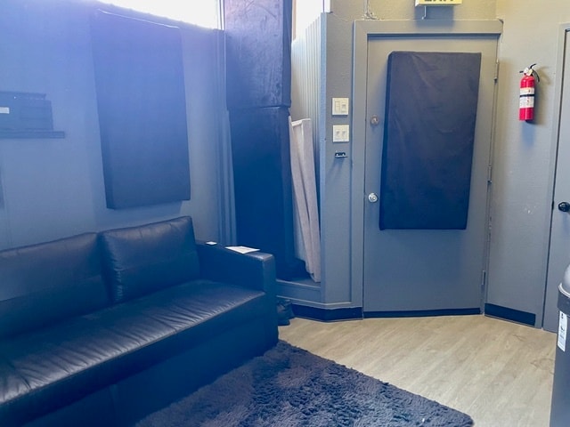 8685 Venice Blvd, Los Angeles, CA à louer Photo de l’immeuble– Image 1 sur 16