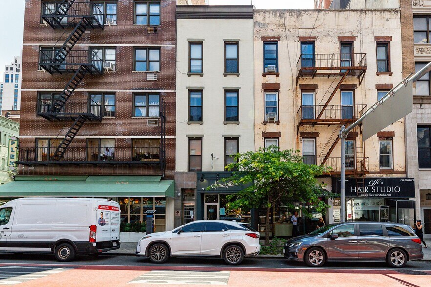 Upper East Side Mixed-Use Portfolio portefeuille de 3 biens à vendre sur LoopNet.fr - Photo de l’immeuble – Image 1 sur 14