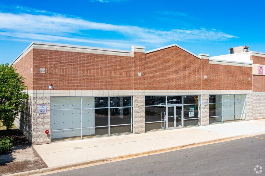 5670 W Touhy Ave, Niles, IL à louer - Photo de l’immeuble – Image 1 sur 5