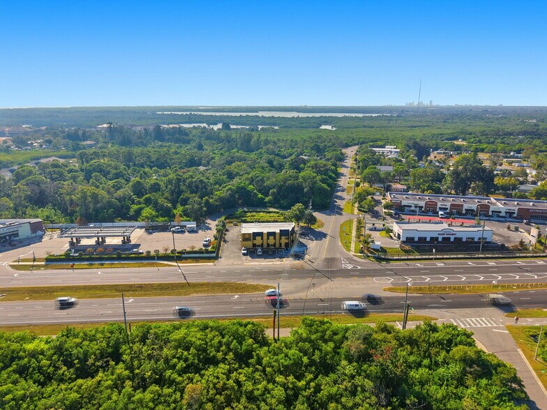 10812 Gandy Blvd N, Saint Petersburg, FL à louer - Photo de l’immeuble – Image 3 sur 39