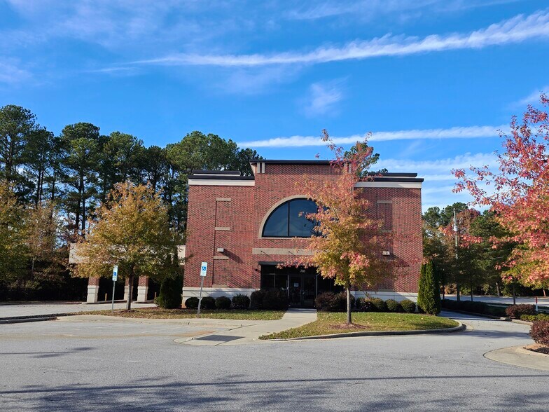 701 Mutual Ct, Raleigh, NC à vendre - Photo de l’immeuble – Image 3 sur 80