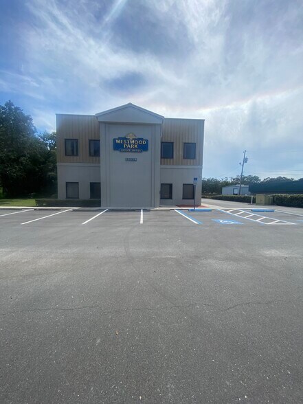 15506 County Line Rd, Spring Hill, FL à louer - Photo de l’immeuble – Image 2 sur 43