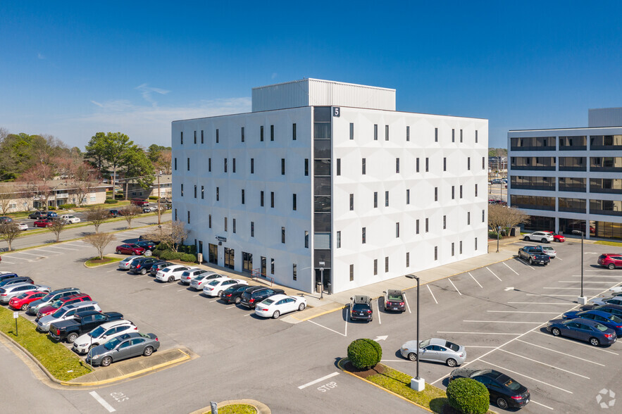 293 Independence Blvd, Virginia Beach, VA à louer - Photo de l’immeuble – Image 3 sur 8