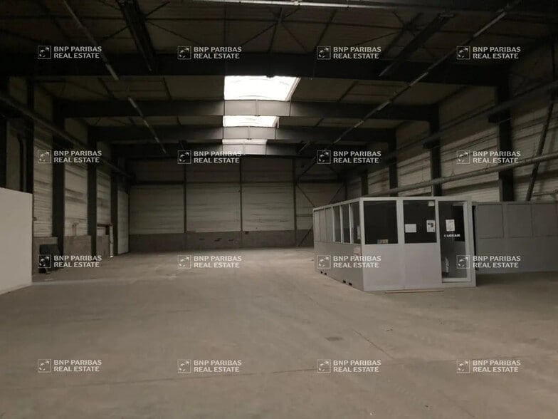 Bureau dans Valenton à louer - Photo intérieure – Image 3 sur 4