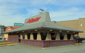 Plus de détails pour 906 Marine Dr, North Vancouver, BC - Local commercial à louer