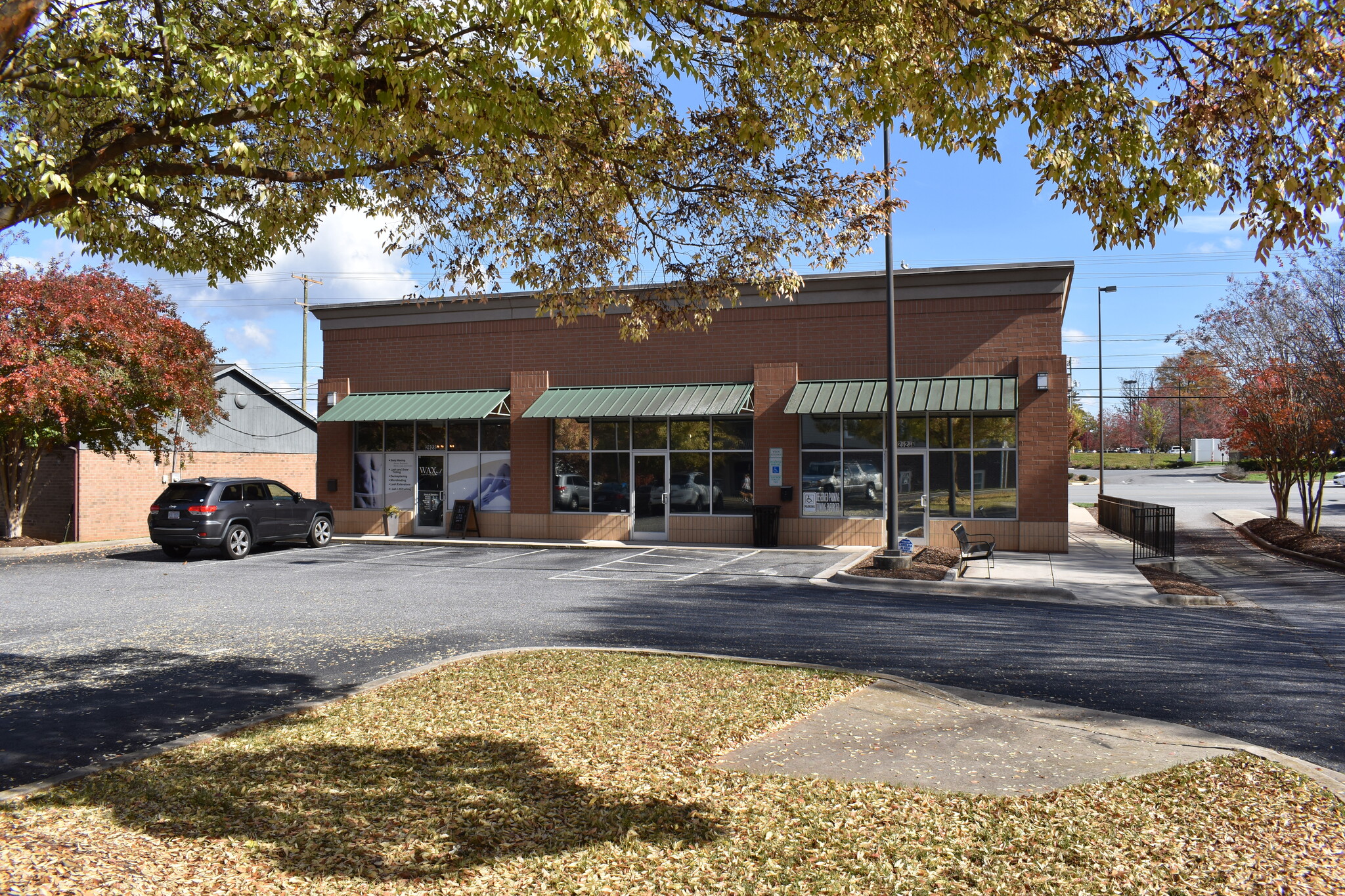2923 N Center St, Hickory, NC à louer Photo de l’immeuble– Image 1 sur 5