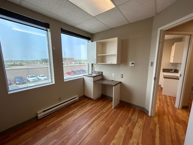 849 Upper Wentworth St, Hamilton, ON à louer Photo intérieure– Image 1 sur 7