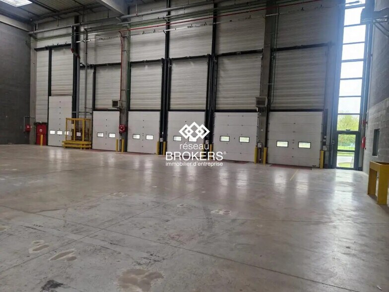 Industriel/Logistique dans Mitry-Mory à louer - Photo de l’immeuble – Image 3 sur 3