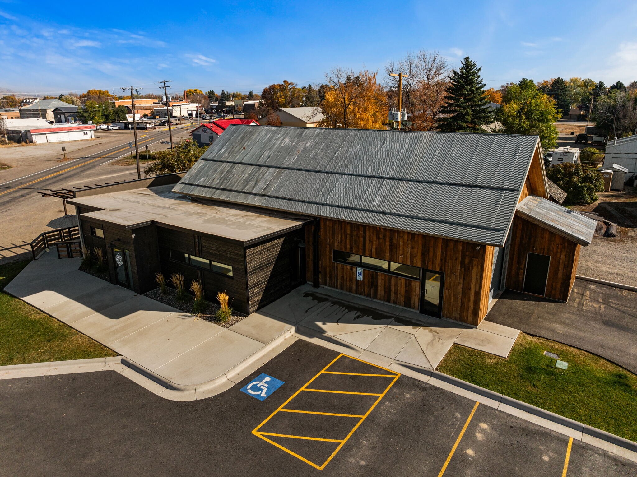 123 W Elm St, Three Forks, MT à vendre Photo de l’immeuble– Image 1 sur 4