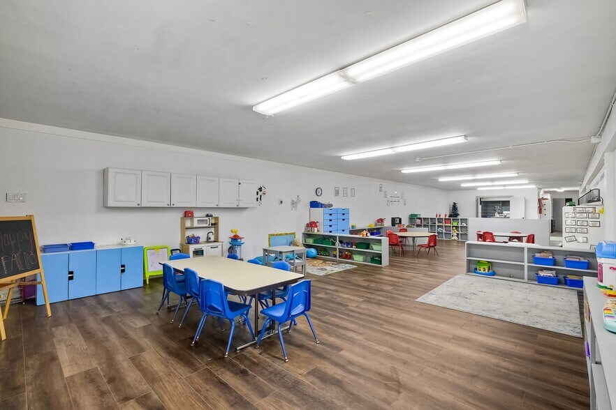 855 Barham Dr, San Marcos, CA à louer - Photo intérieure – Image 2 sur 37