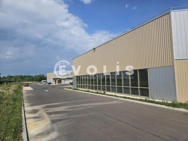 Plus de détails pour Local d’activités à vendre