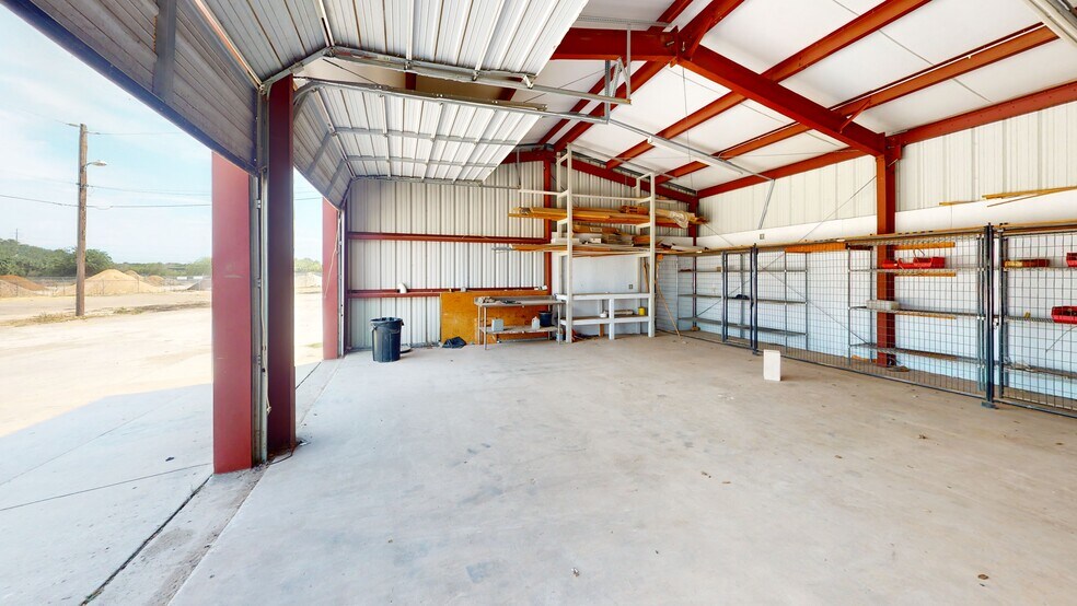 18833 Redland Rd, San Antonio, TX à louer - Photo de l’immeuble – Image 2 sur 8