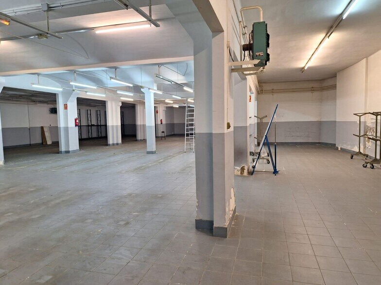 Terrain dans Terrassa, Barcelona à vendre - Photo de l’immeuble – Image 3 sur 10