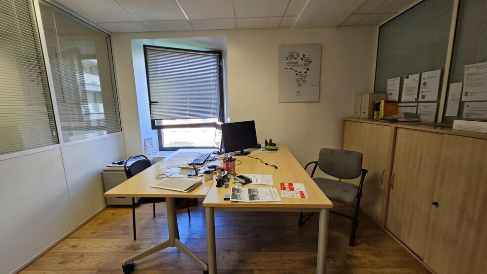 Bureau dans Grenoble à vendre - Photo intérieure – Image 2 sur 7