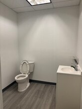 20725 NE 16th Ave, Miami, FL à louer Photo intérieure– Image 2 sur 6