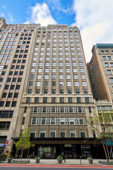 16 E 34th St, New York, NY à louer - Photo de l’immeuble – Image 2 sur 19