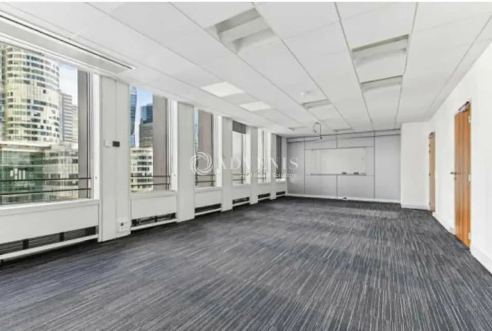 1 Place De La Pyramide, Puteaux à vendre Photo intérieure– Image 1 sur 2