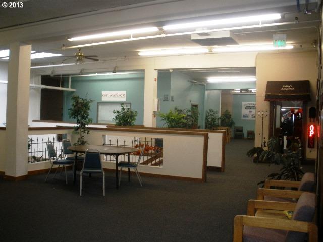 2101 Main St, Baker City, OR à vendre - Photo intérieure – Image 3 sur 9