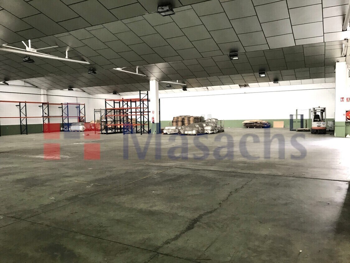 Industriel/Logistique dans Rubí, Barcelona à louer Photo intérieure– Image 1 sur 14