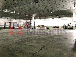 Industriel/Logistique dans Rubí, Barcelona à louer Photo intérieure– Image 1 sur 14