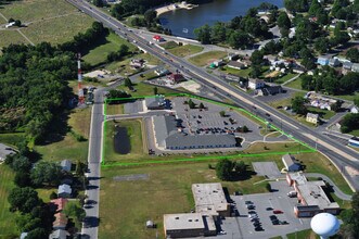 200-220 S Dupont Blvd, Smyrna, DE à louer Photo intérieure– Image 2 sur 12