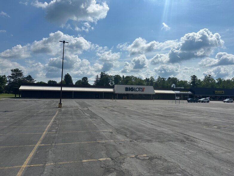 102 Utica St, Hamilton, NY à vendre - Photo de l’immeuble – Image 2 sur 8
