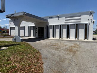 Plus de détails pour 4481 NW 167th St, Opa Locka, FL - Bureau à vendre