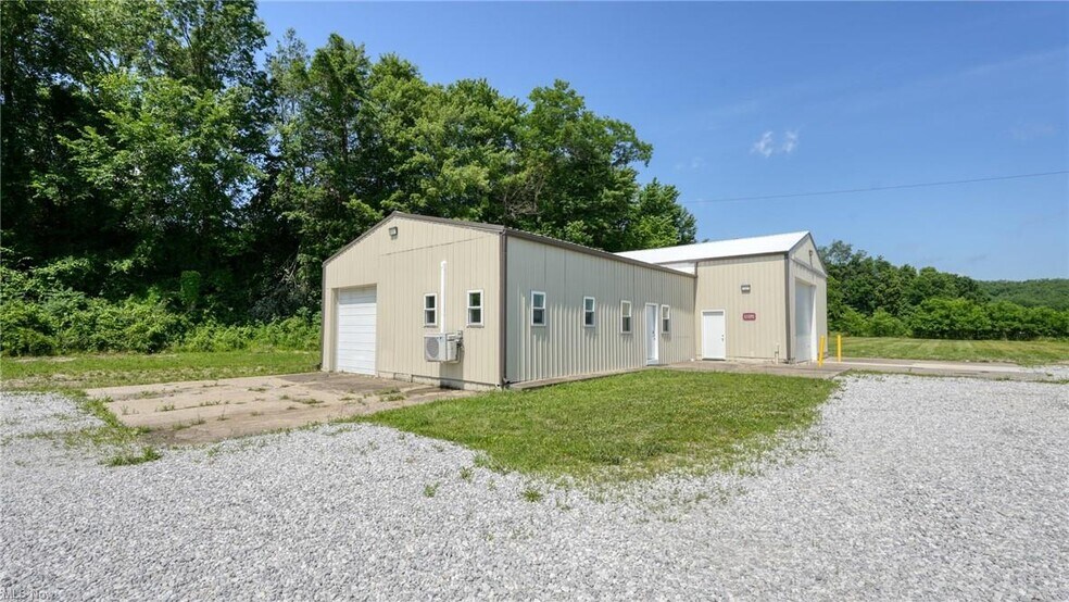 11126 E Pike Rd, Cambridge, OH à louer - Photo de l’immeuble – Image 3 sur 19