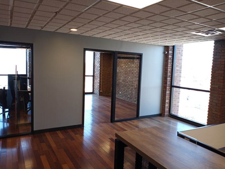 1240 Meadow Rd, Northbrook, IL à louer - Photo de l’immeuble – Image 3 sur 13
