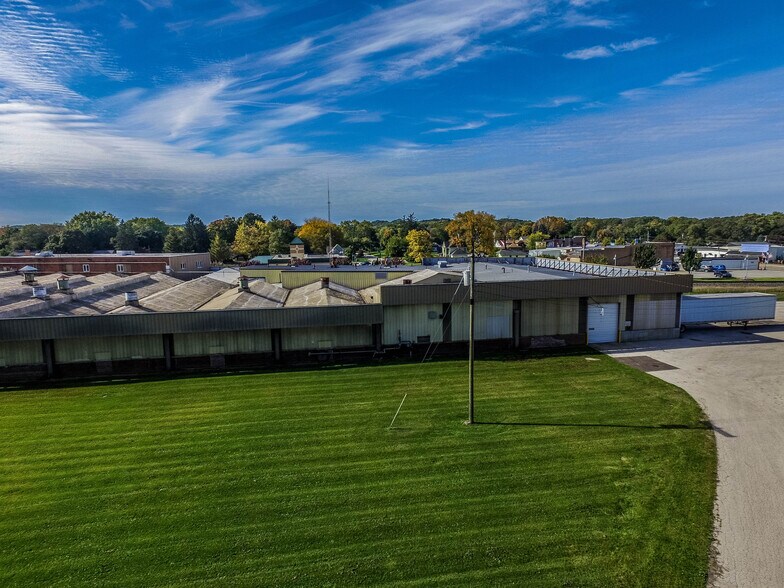 9864 Church St, Bridgman, MI à louer - Photo de l’immeuble – Image 3 sur 7