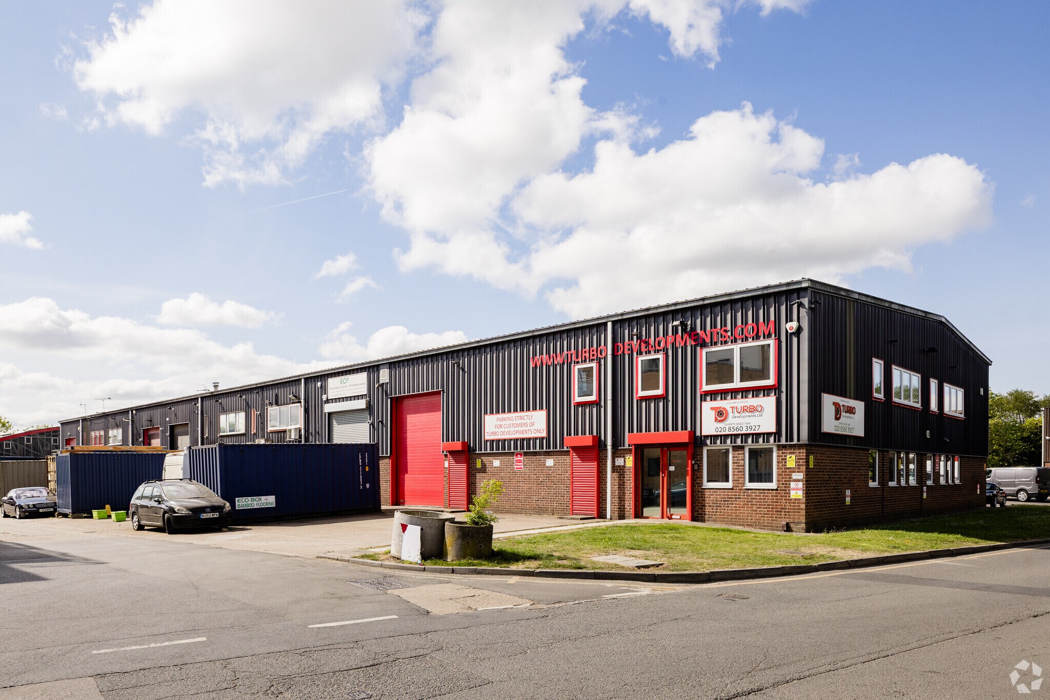 Packet Boat Ln, Uxbridge à vendre Photo principale– Image 1 sur 1